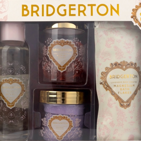 Bridgerton Soothing Bath Set Queens Edition - Flakes Oil Beads Steamers SEALED - Picture 2 of 6